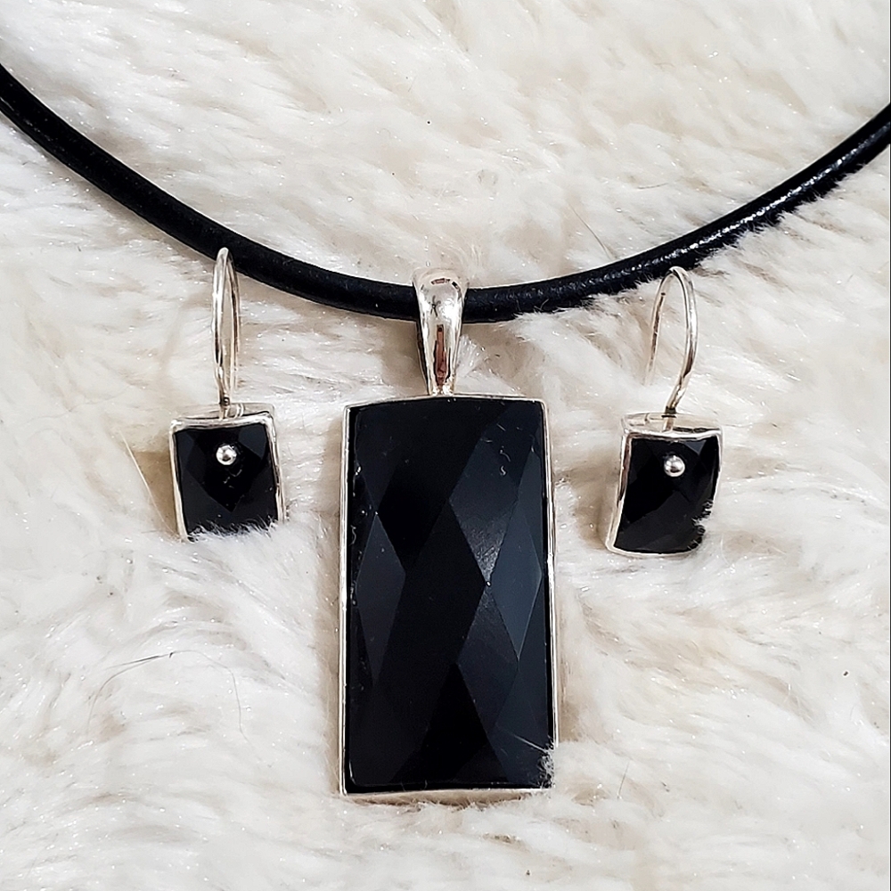 Silpada Sterling Silver Onyx Pendant & Earrings